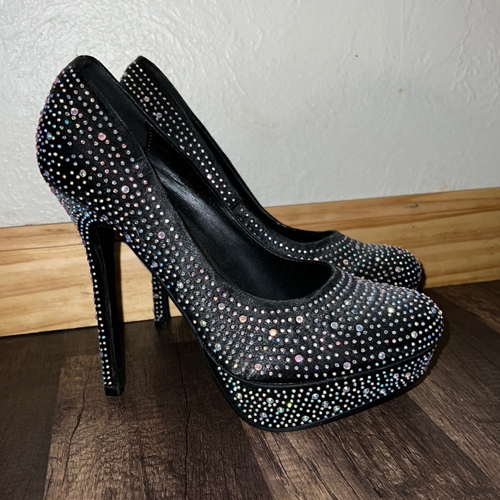 Black sparkly stilettos